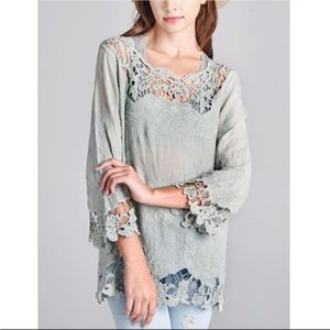 Oddy Lace cutout woven floral top